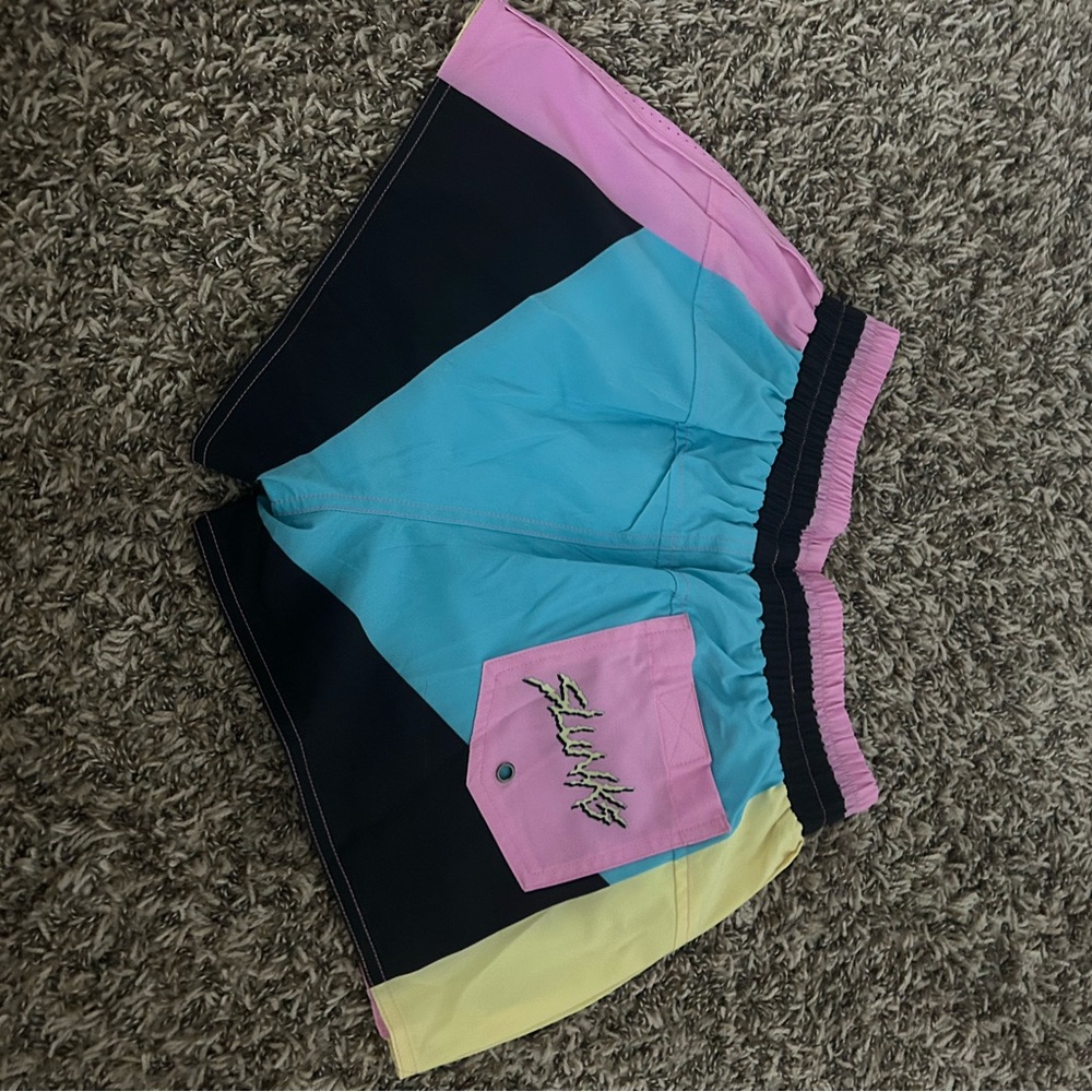 Skunks XS colorful shorts